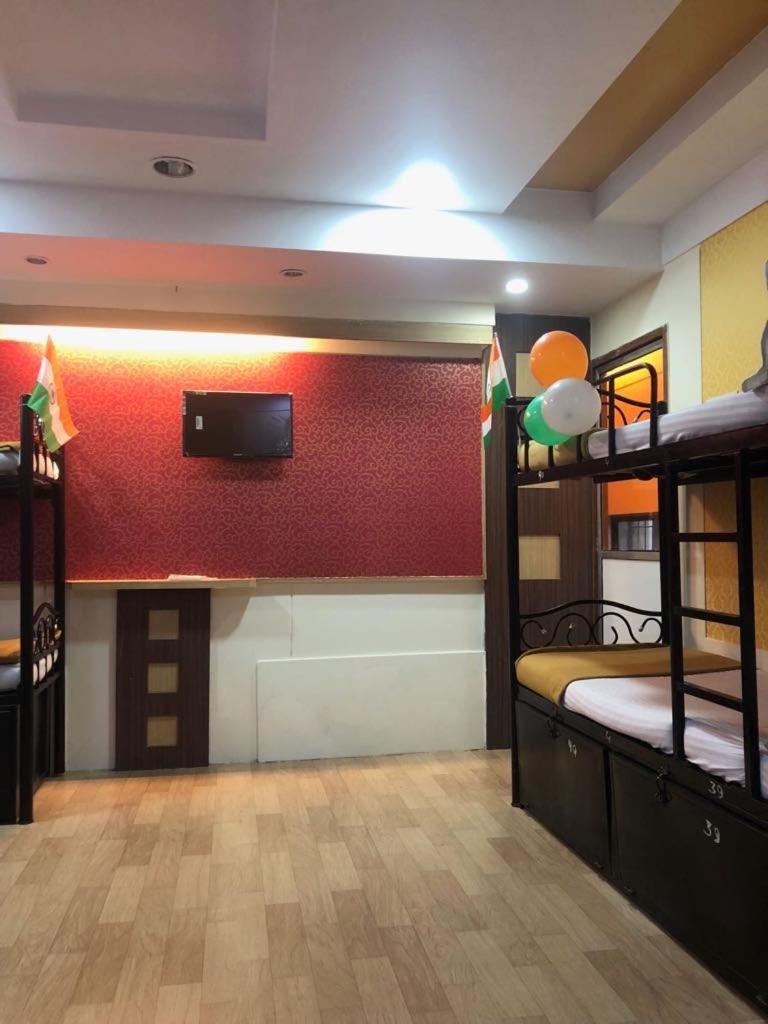 Bandra Dormitory Only For Indian Βομβάη Εξωτερικό φωτογραφία
